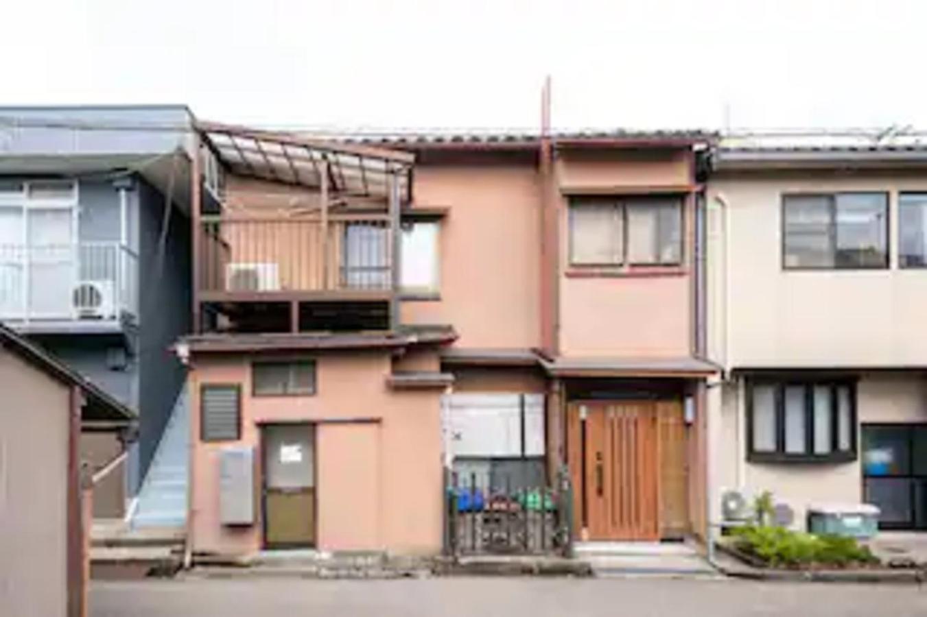 Kanazawa-Hachitabi Hashiba المظهر الخارجي الصورة